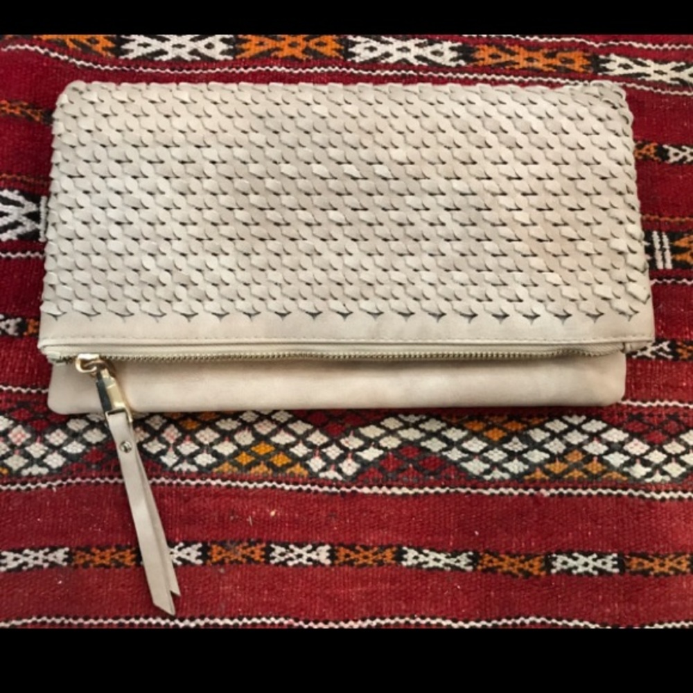 Urban Expressions Neela Woven Flap Clutch